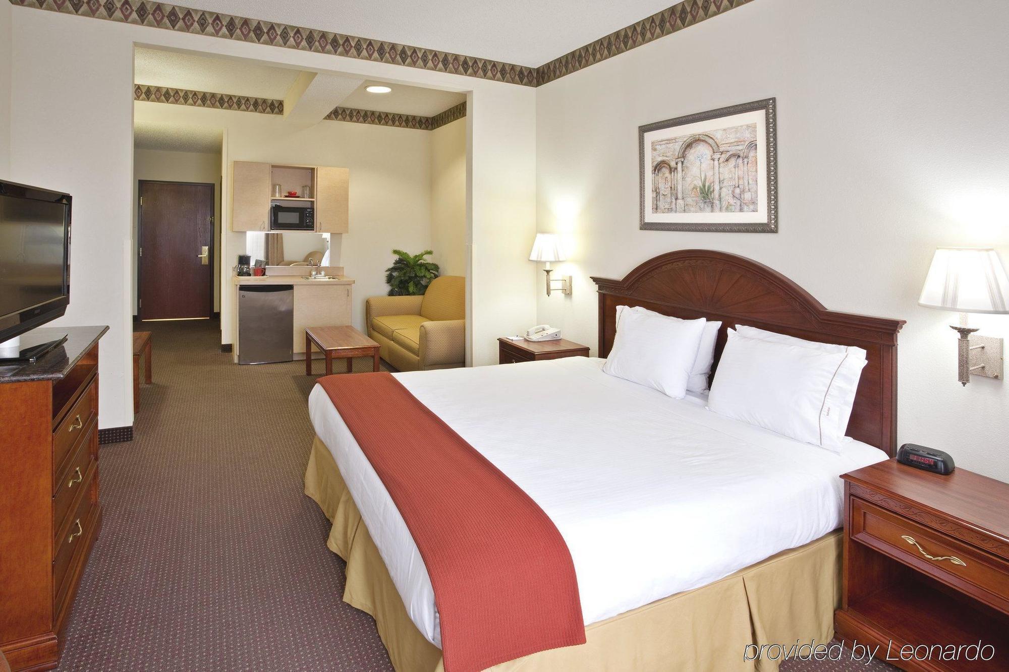 Holiday Inn Express Toledo-Oregon, An Ihg Hotel Δωμάτιο φωτογραφία